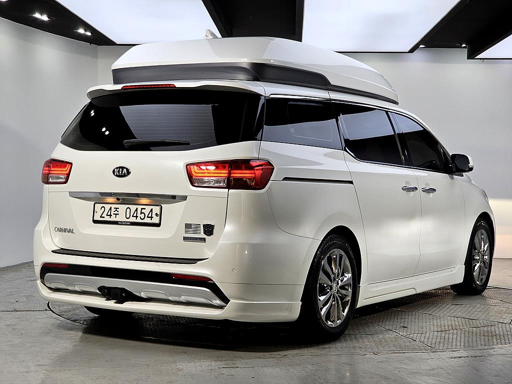 KIA Carnival - Vista 4