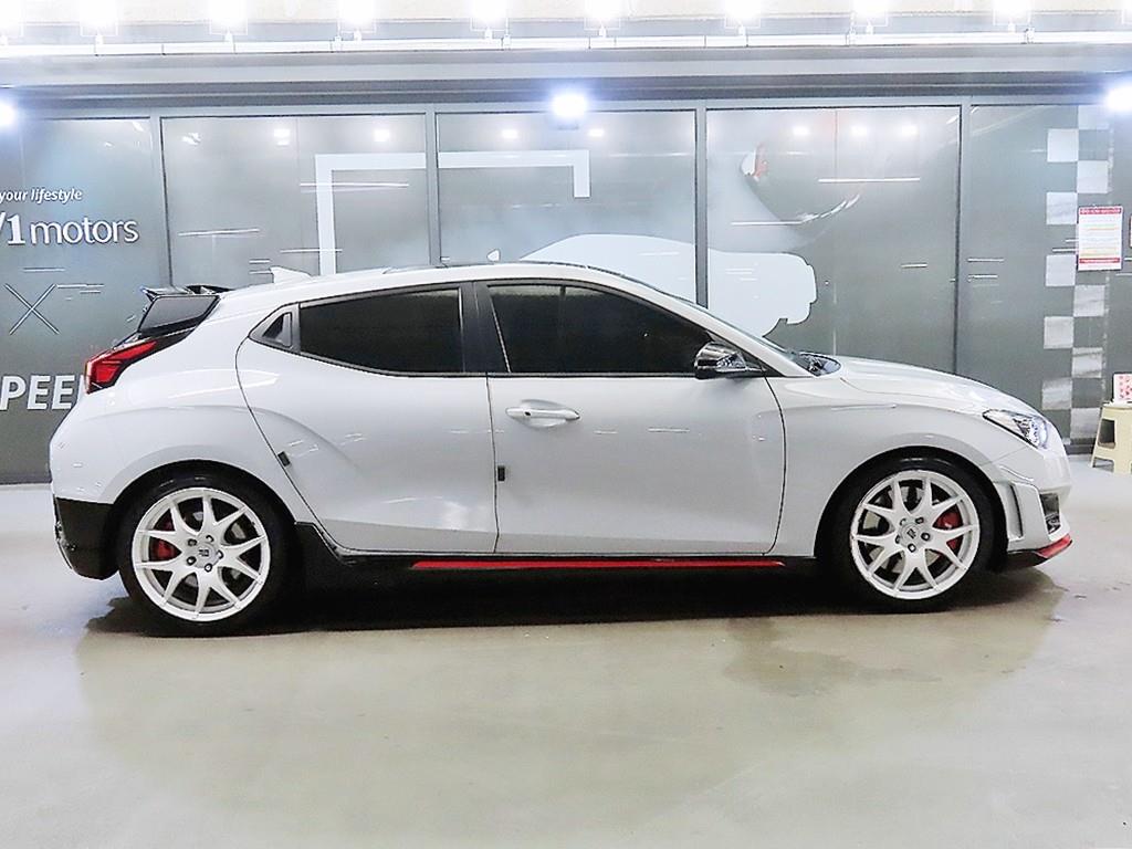 HYUNDAI Veloster - Vista 3