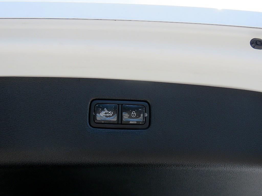 Genesis GV80 - Vista 6