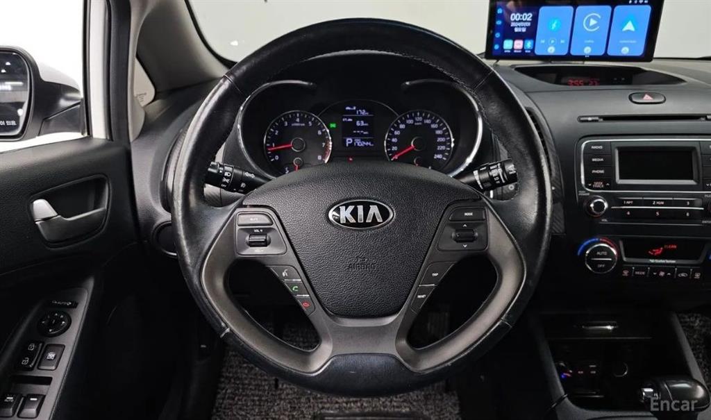 KIA K3 - Vista 12