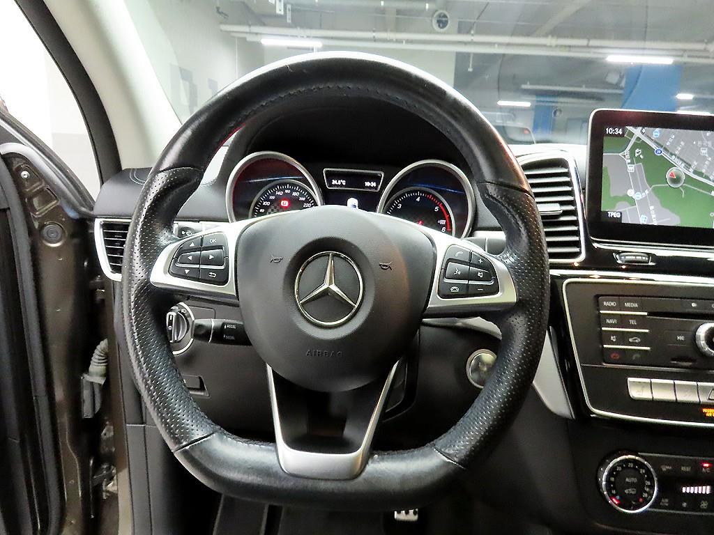 Mercedes Benz GLE Class - Vista 7