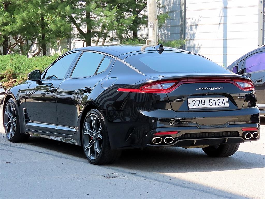 KIA Stinger - Vista 3