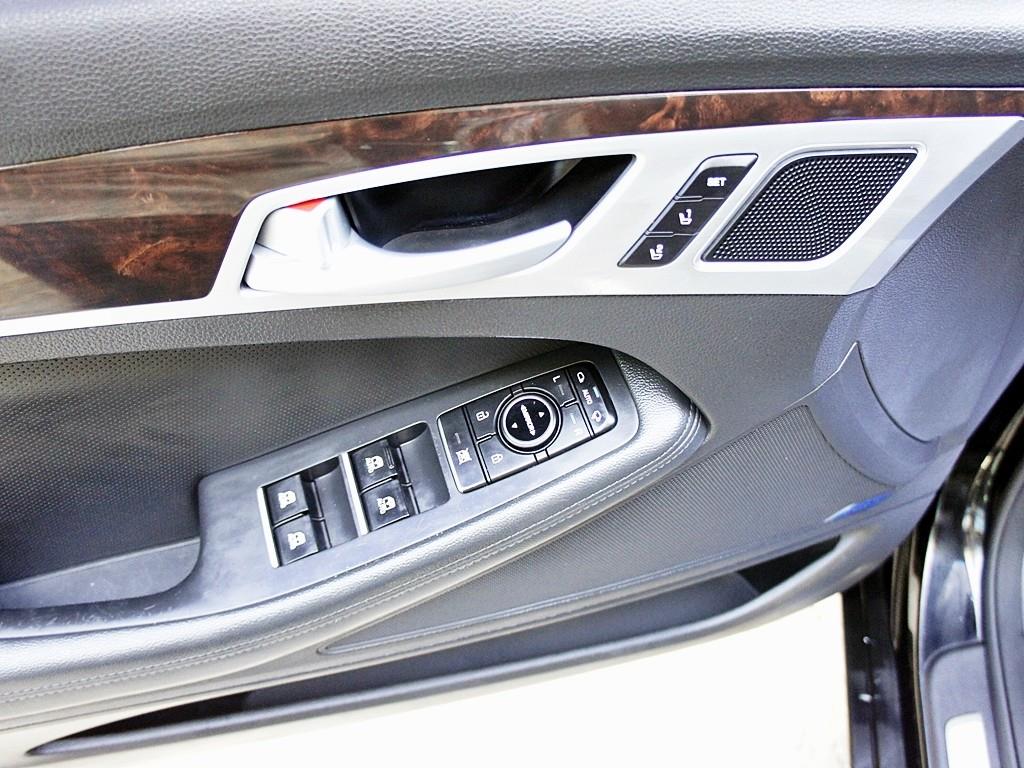 HYUNDAI Genesis 2015 Negro - Importación desde Corea - HF Imports Iquique - Foto 13