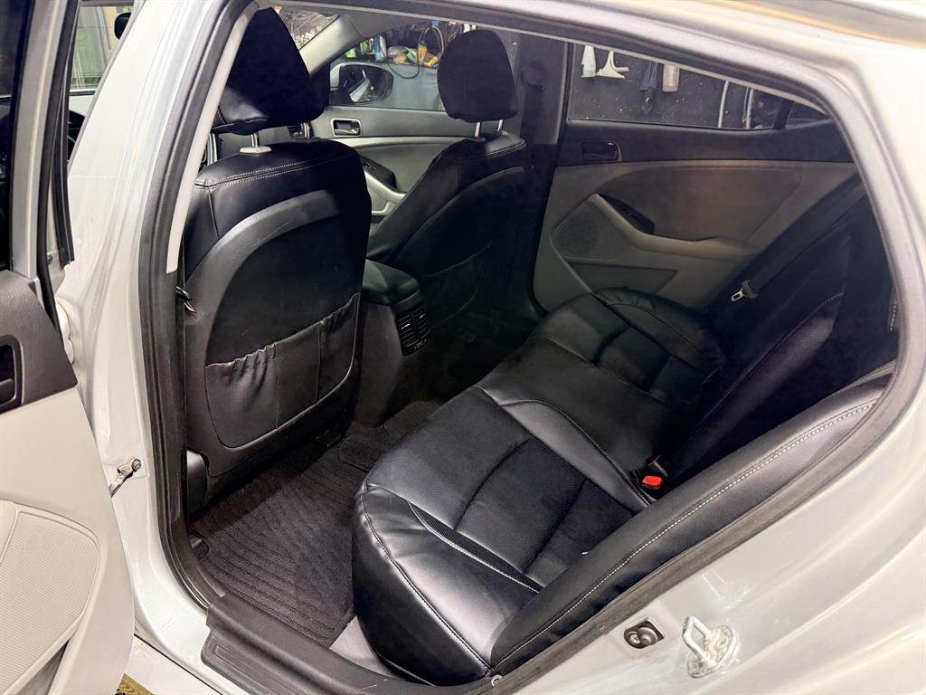 KIA K5 - Vista 8