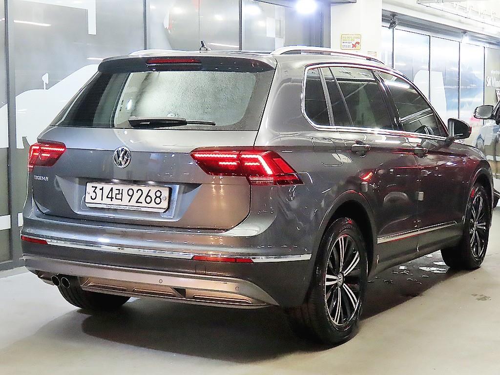 Volkswagen Tiguan - Vista 4