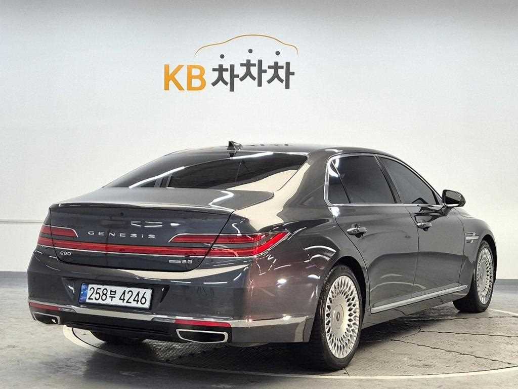 Genesis G90 - Vista 3