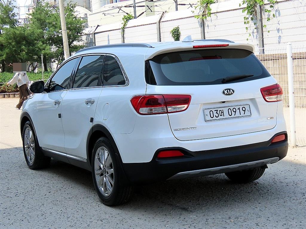 KIA Sorento - Vista 3