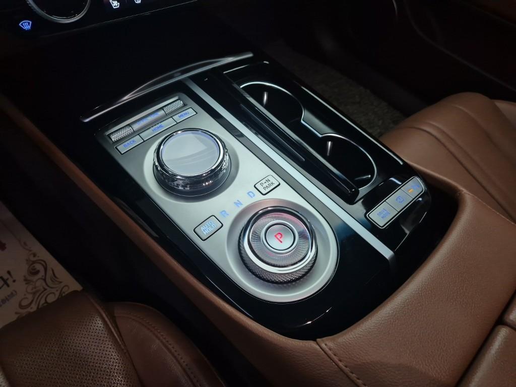 Genesis G80 - Vista 8
