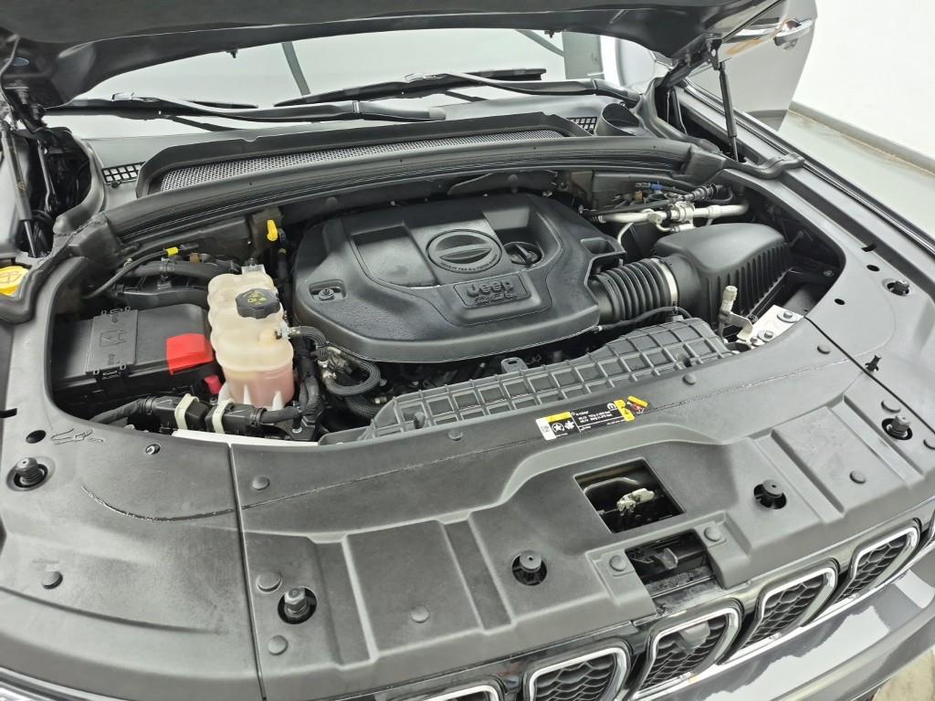Jeep Cherokee - Vista 6