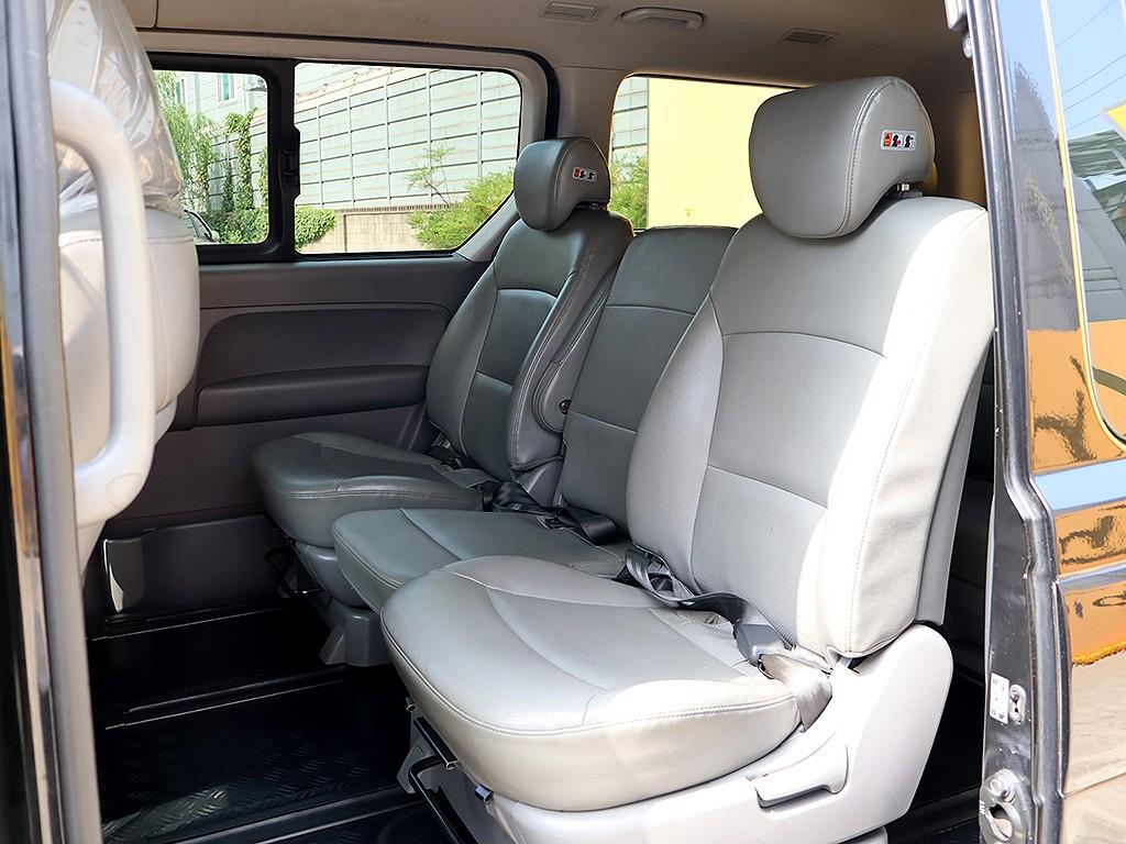 HYUNDAI Starex 2017 Negro - Importación desde Corea - HF Imports Iquique - Foto 13