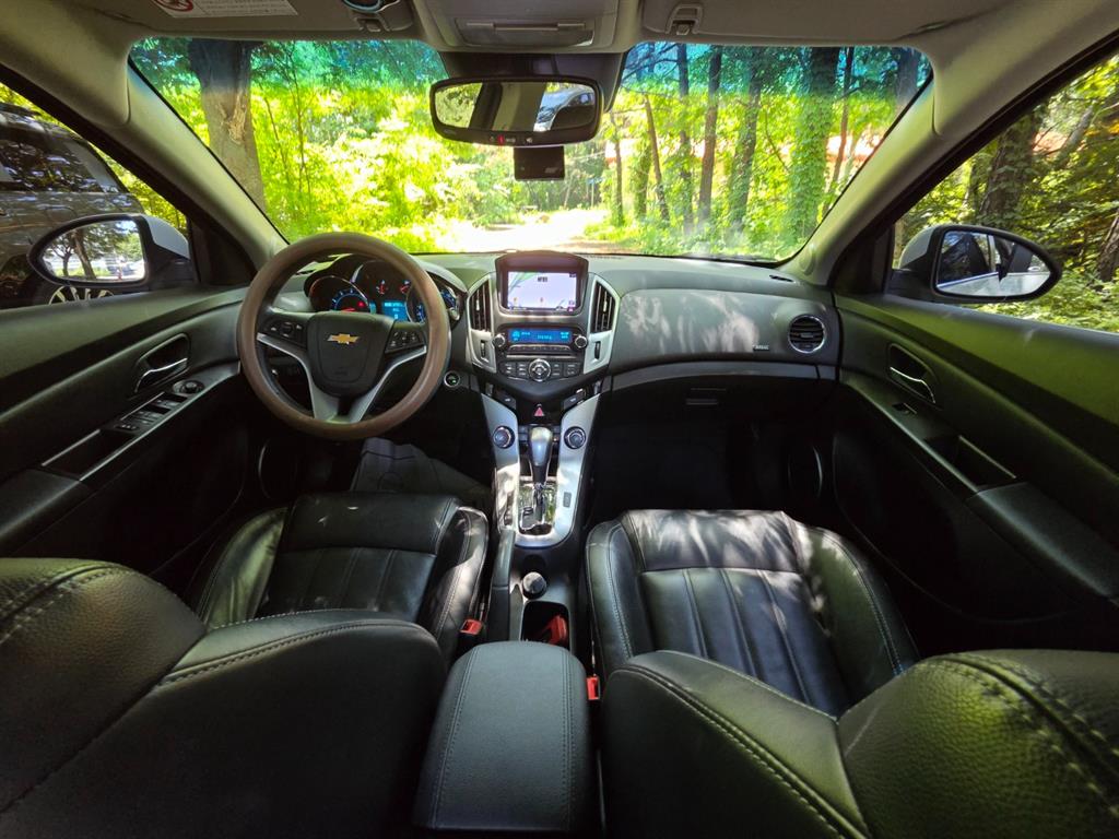 Chevrolet Cruise - Vista 7