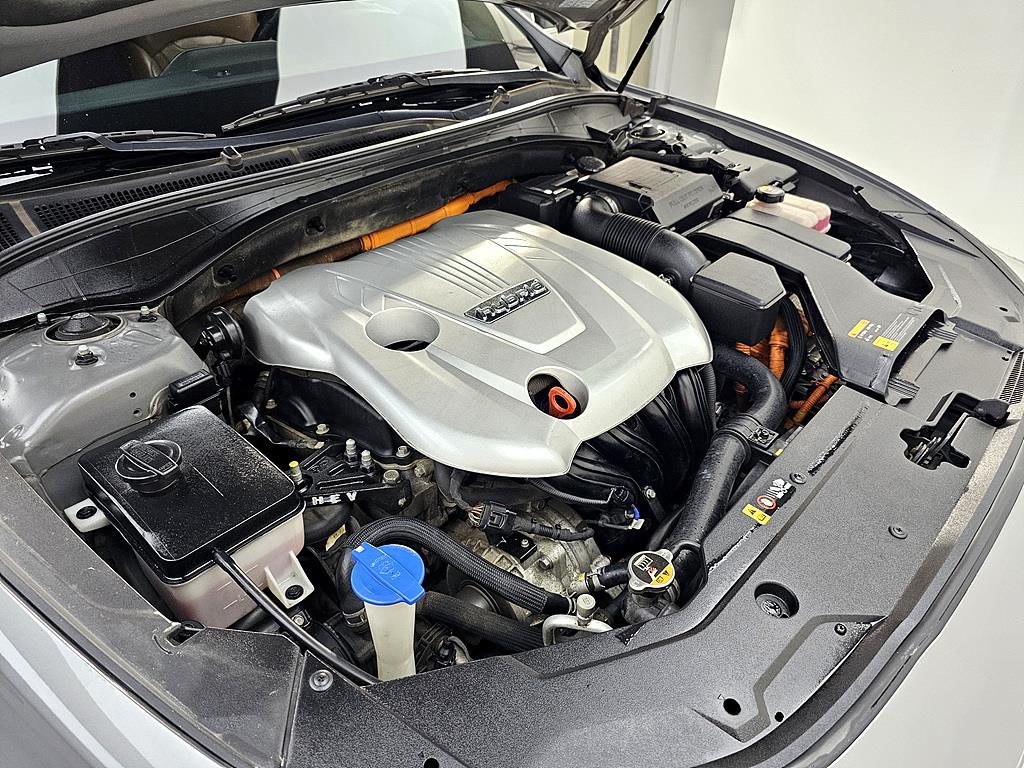 HYUNDAI Grandeur - Vista 6