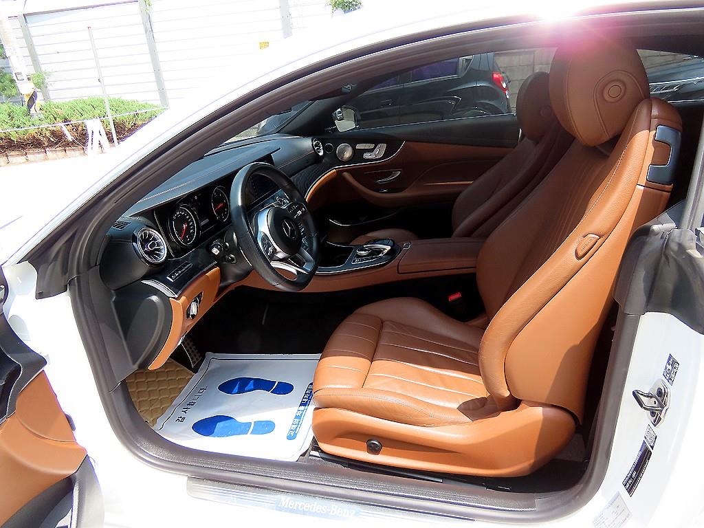Mercedes Benz E class - Vista 5