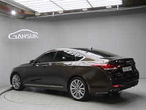 HYUNDAI Genesis - Vista 6
