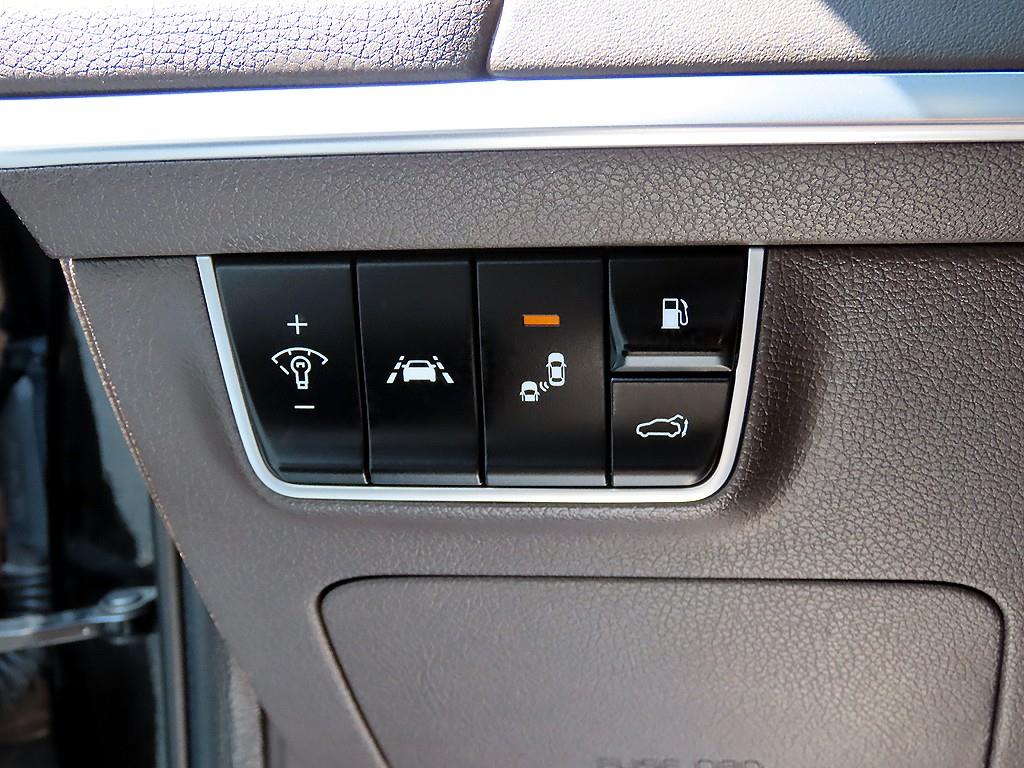 KIA Stinger - Vista 12