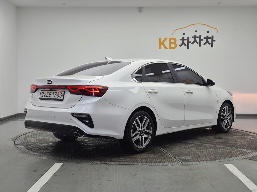 KIA K3 - Vista 4