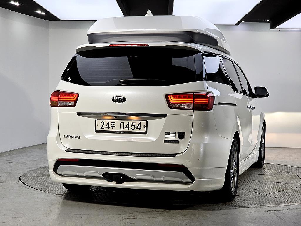 KIA Carnival - Vista 3