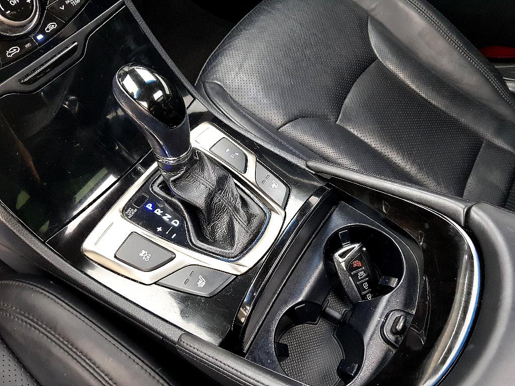 HYUNDAI Grandeur - Vista 12