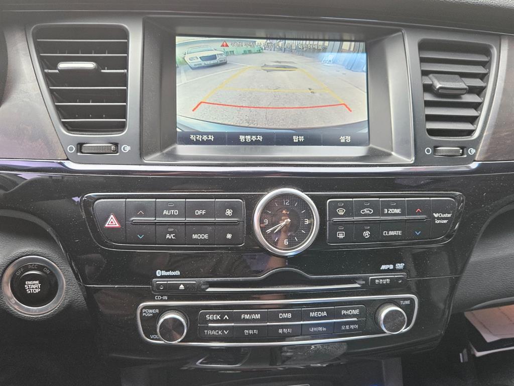 KIA K9 - Vista 10