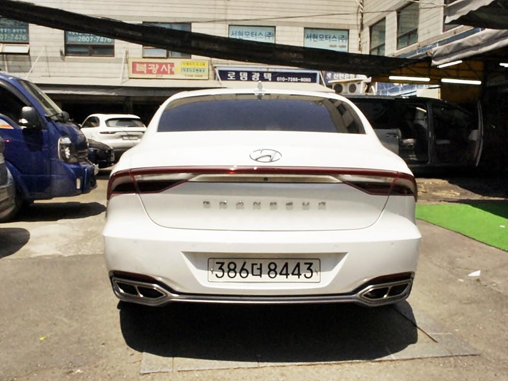 HYUNDAI Grandeur - Vista 5