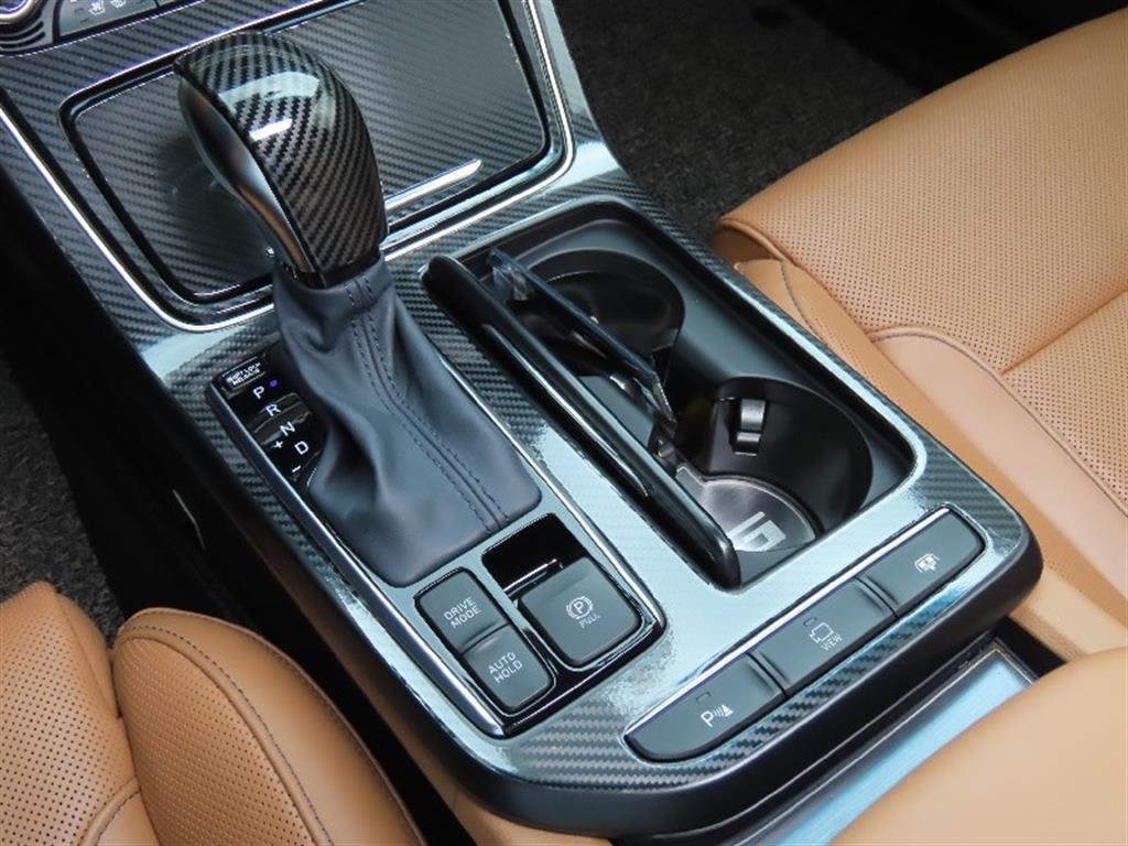 HYUNDAI Grandeur - Vista 11
