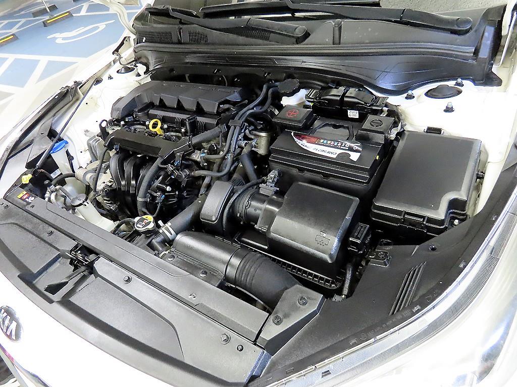 KIA K3 2019 Blanco - Importación desde Corea - HF Imports Iquique - Foto 19