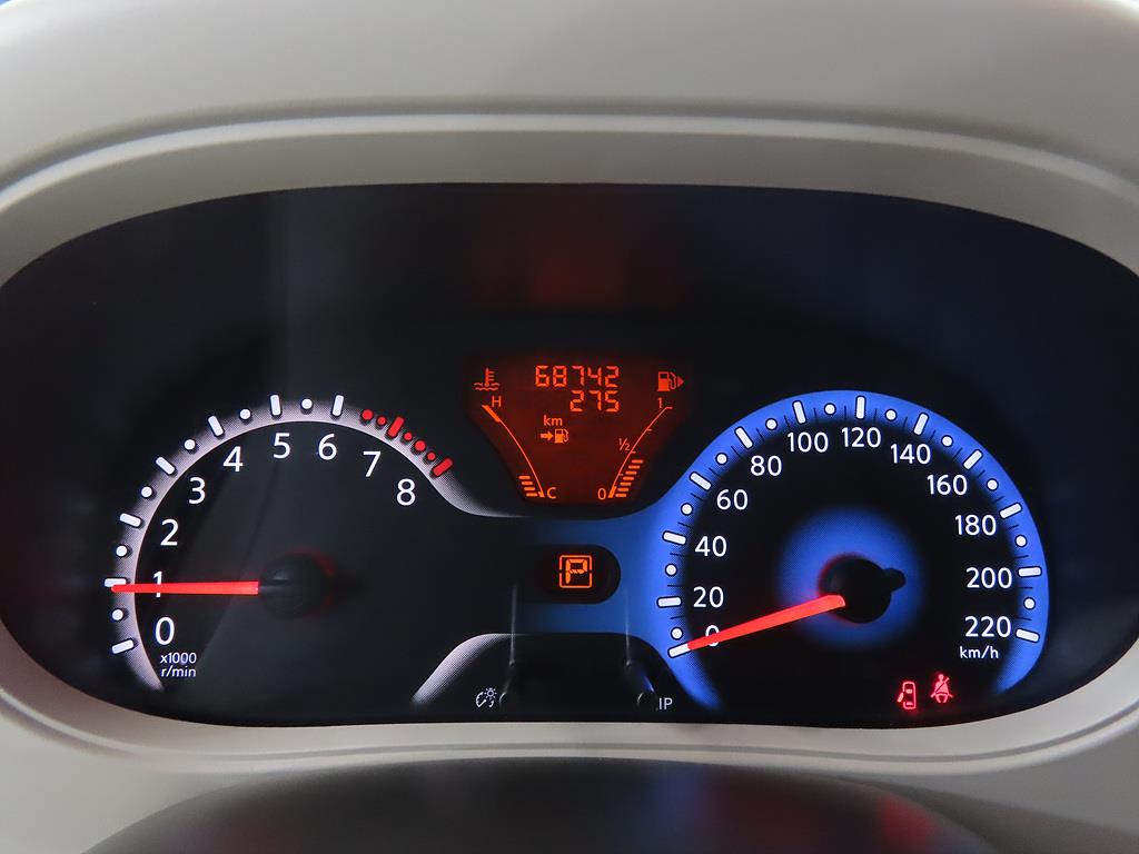 Nissan Cube - Vista 9