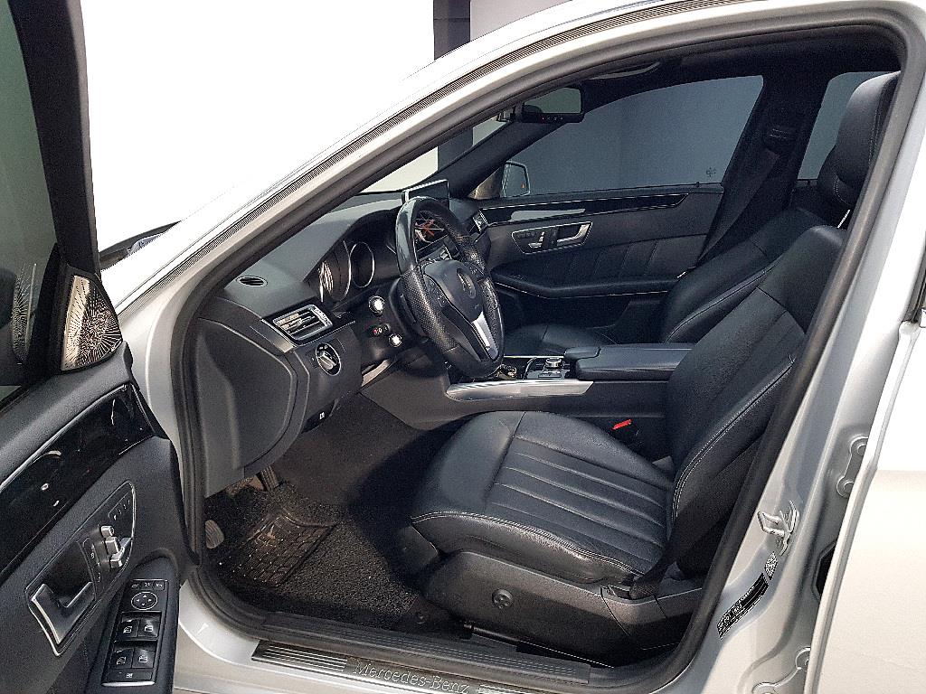 Mercedes Benz E class - Vista 8