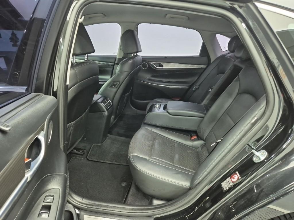 HYUNDAI Grandeur - Vista 12