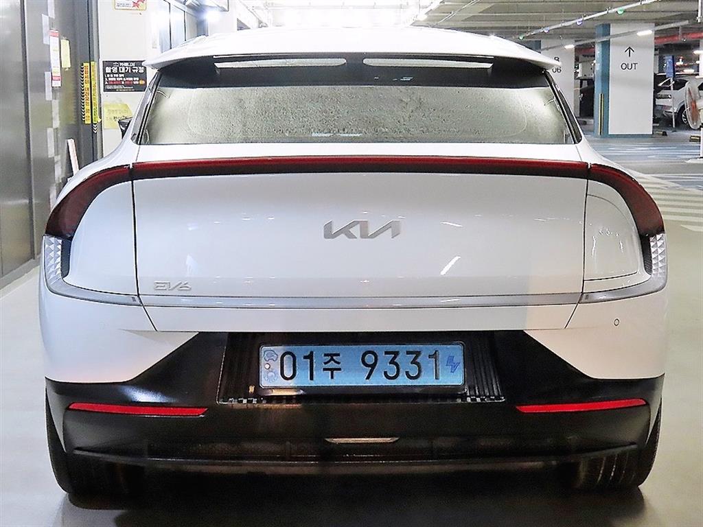 KIA EV6 - Vista 5