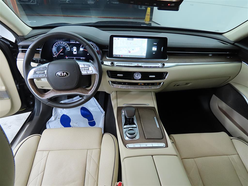 KIA K9 - Vista 7