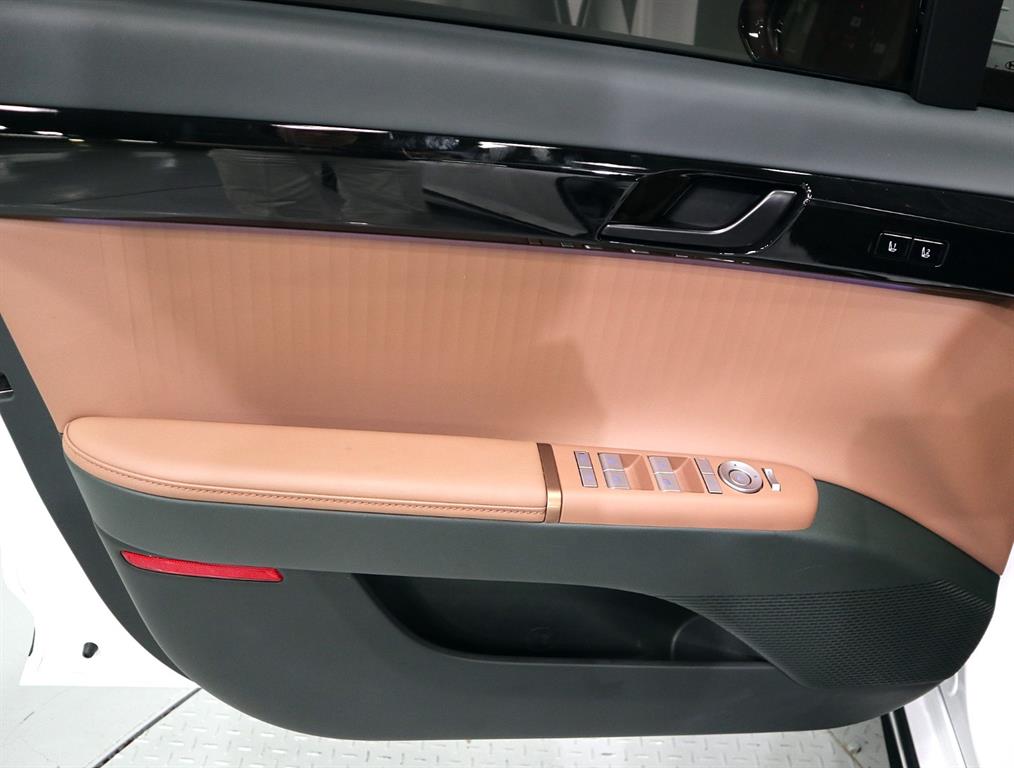 HYUNDAI Grandeur - Vista 8