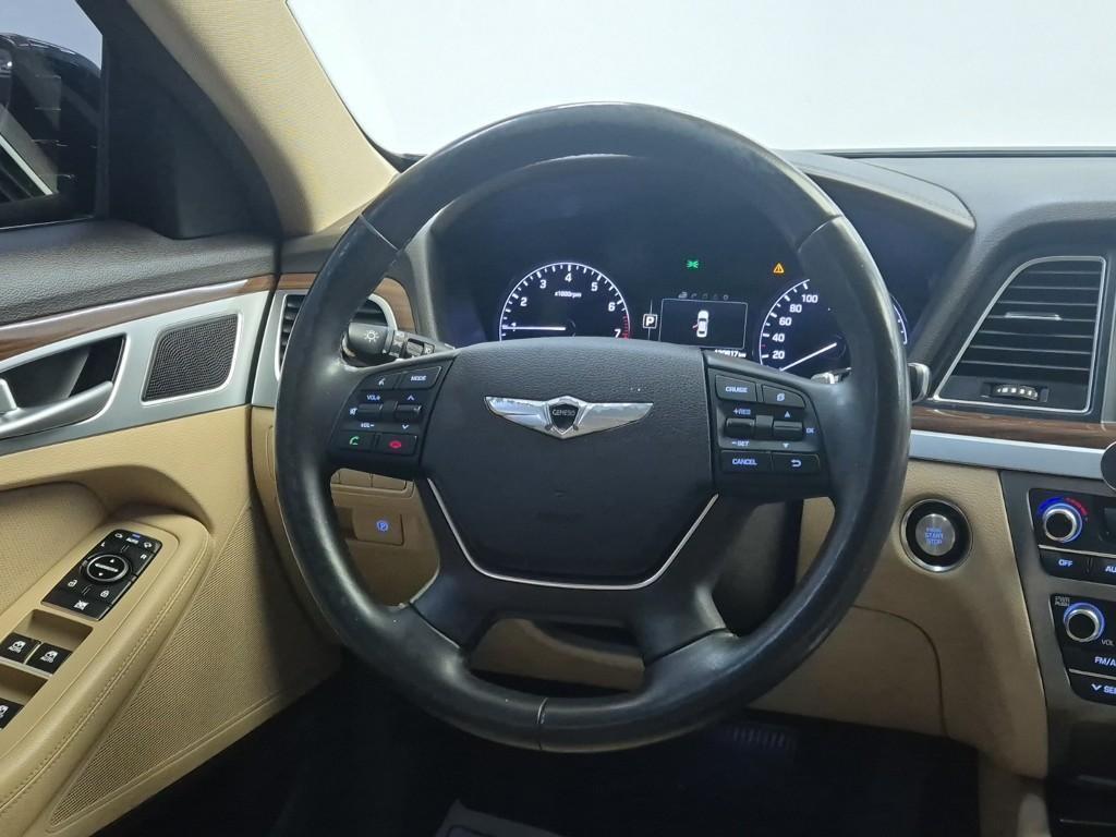 HYUNDAI Genesis - Vista 9