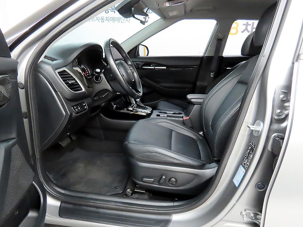 KIA Seltos - Vista 5