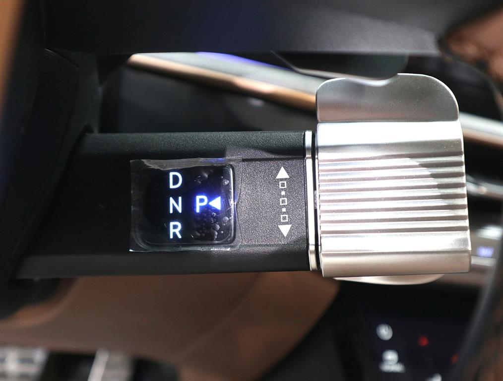 HYUNDAI Grandeur - Vista 12