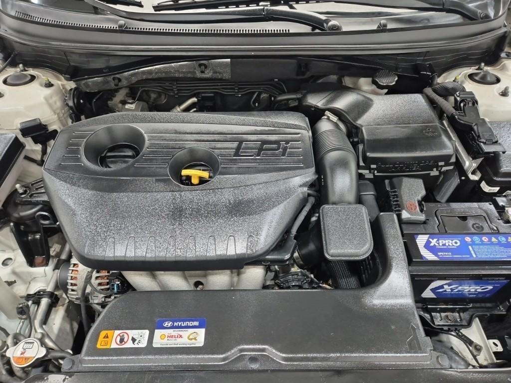 HYUNDAI Sonata - Vista 5