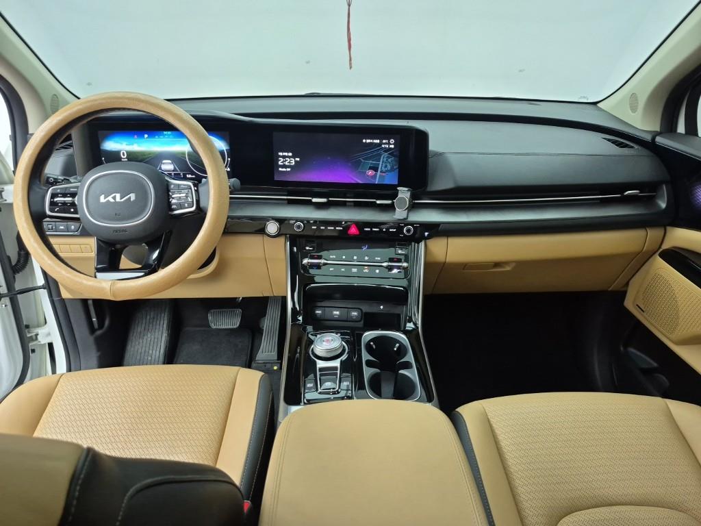 KIA Carnival - Vista 5