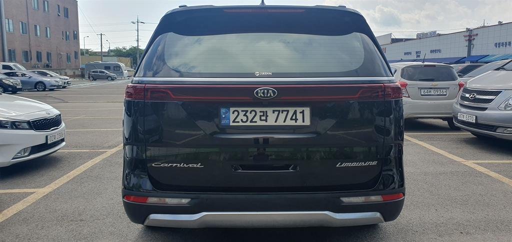 KIA Carnival - Vista 6