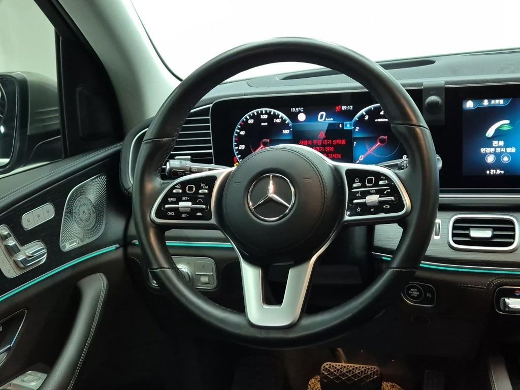 Mercedes Benz GLE Class - Vista 9