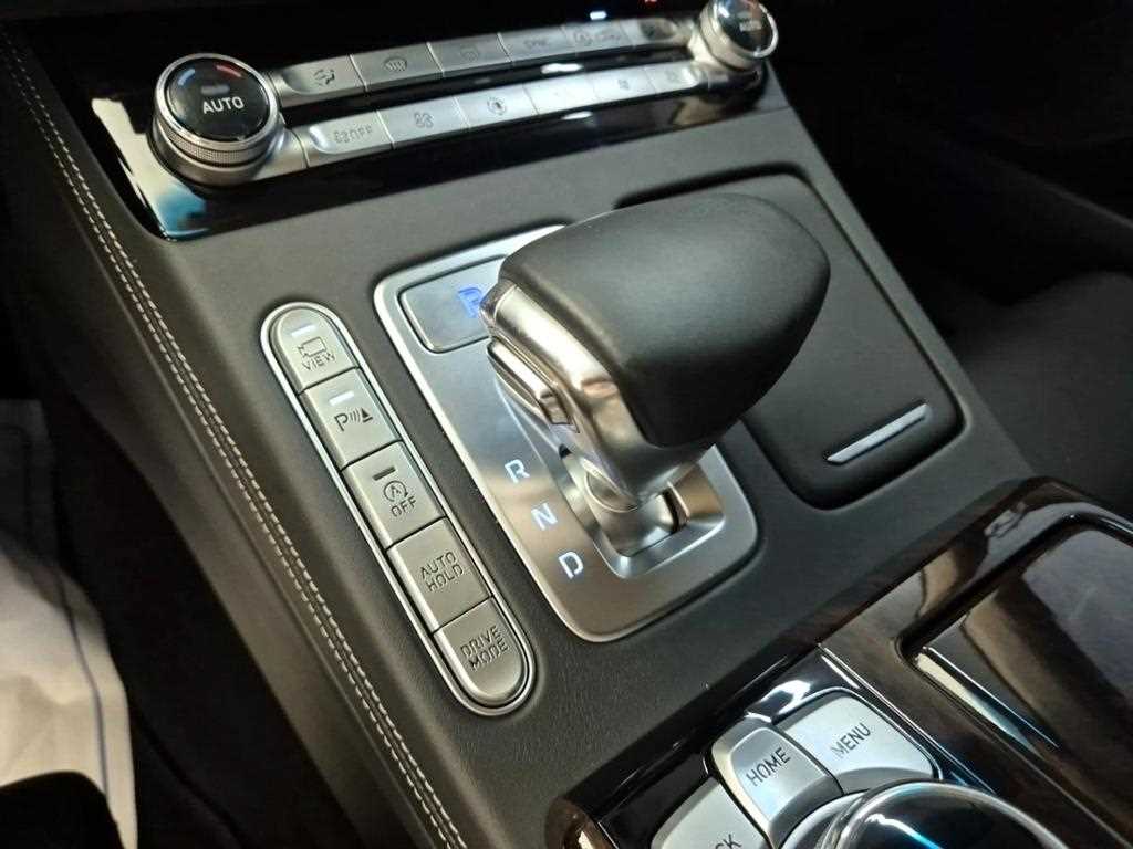 Genesis G90 - Vista 7