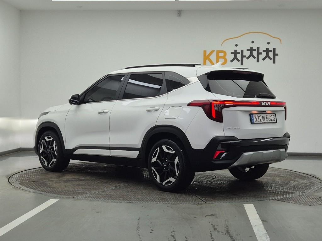 KIA Seltos - Vista 3