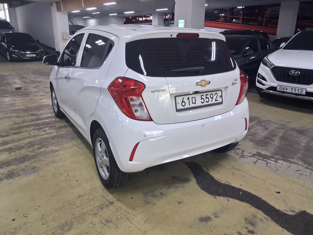 Chevrolet Spark - Vista 3