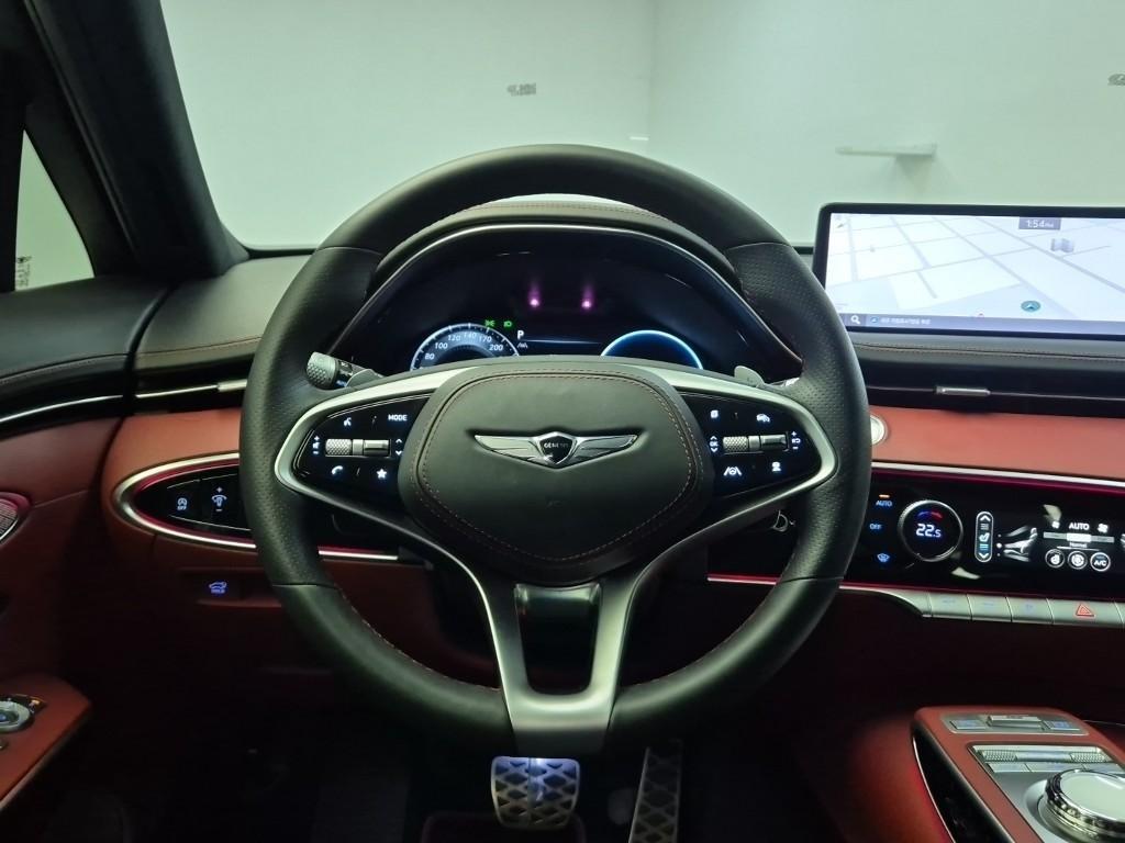 Genesis GV70 - Vista 9