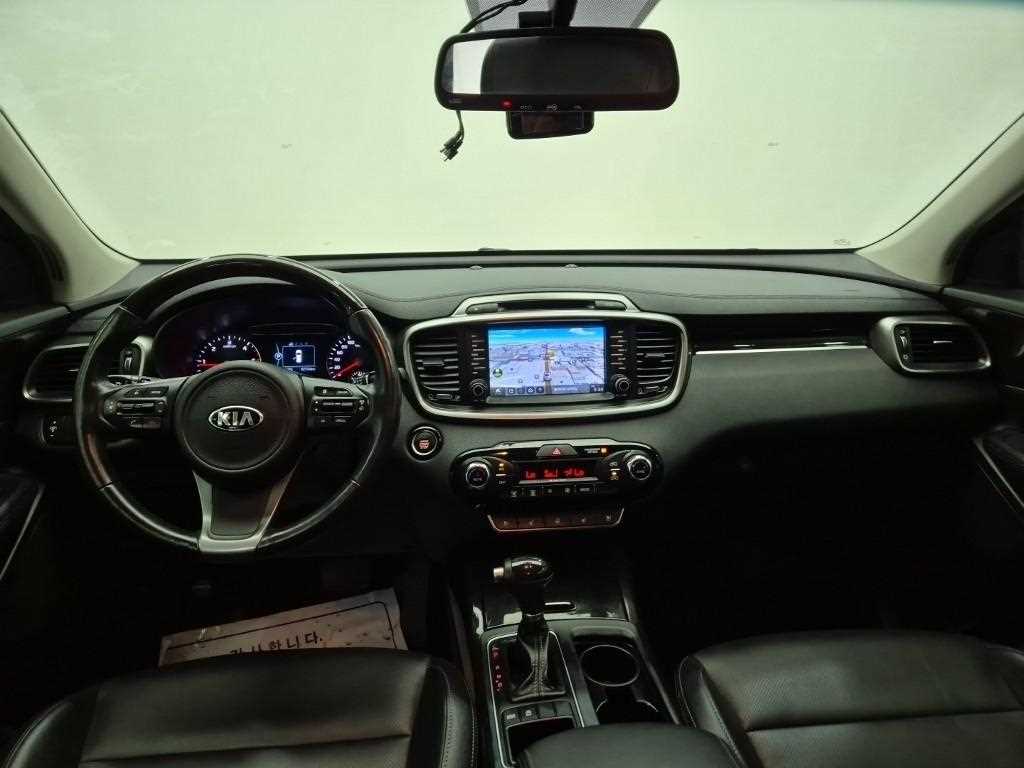 KIA Sorento - Vista 7