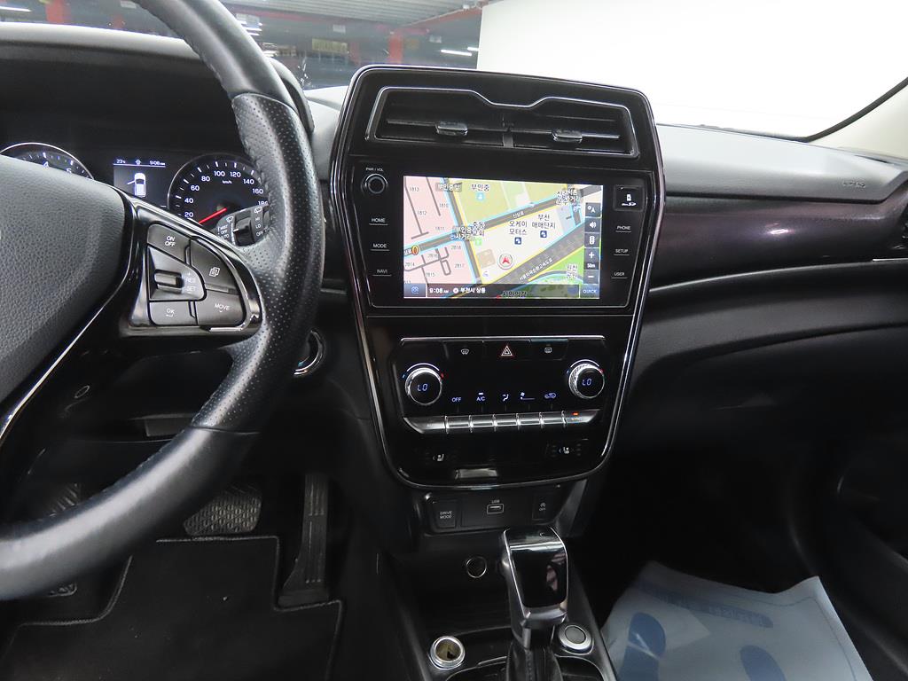 Ssangyong Tivoli - Vista 10