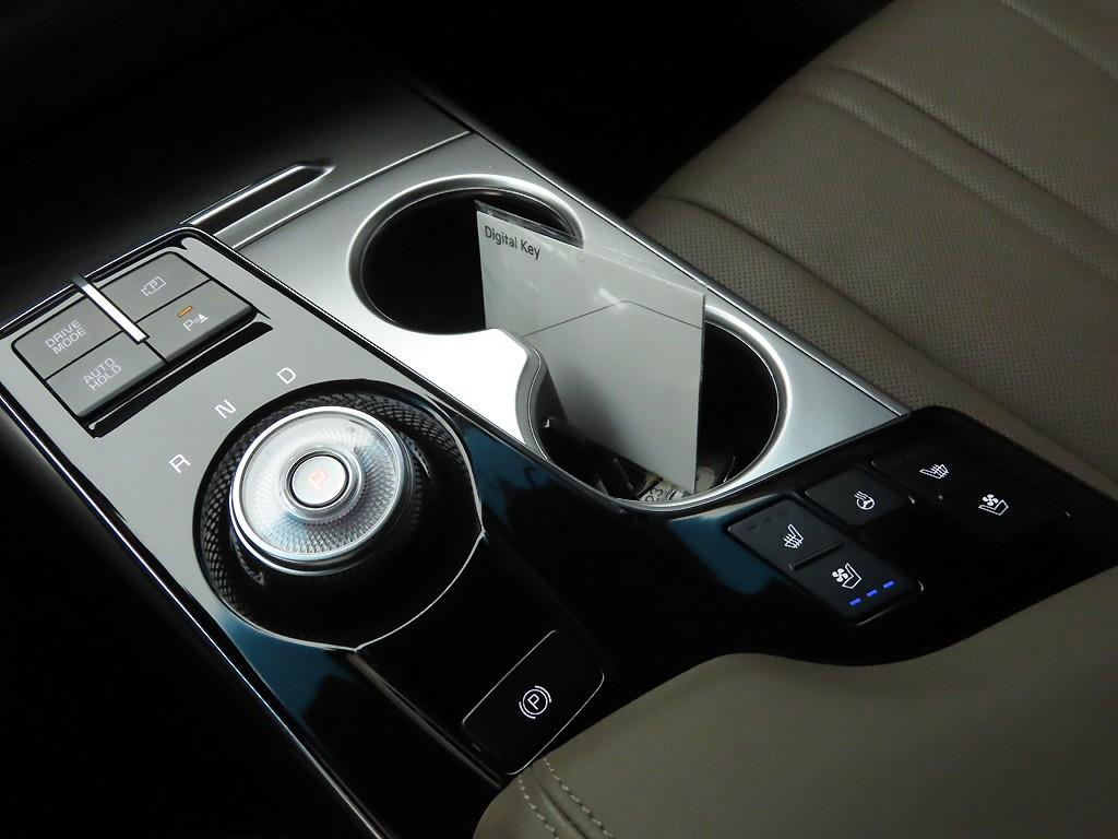 KIA K8 - Vista 10