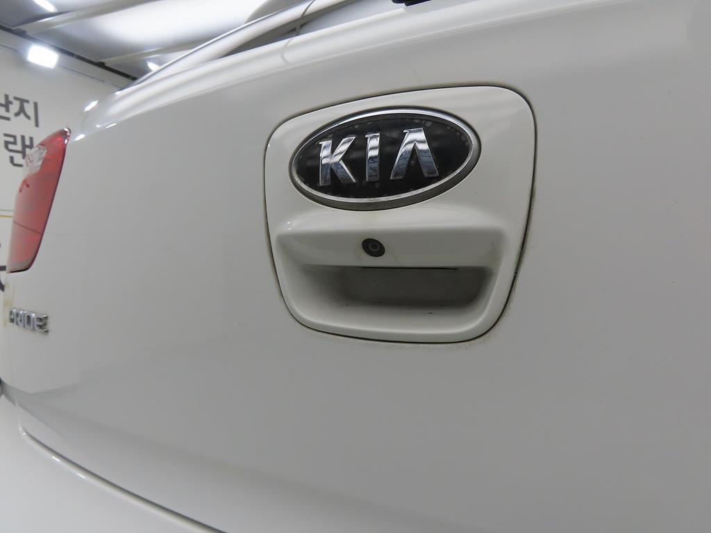 KIA Pride 2012 Blanco - Importación desde Corea - HF Imports Iquique - Foto 17