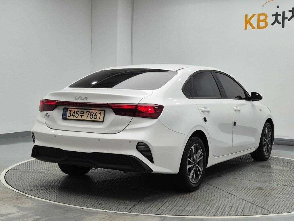 KIA K3 - Vista 3