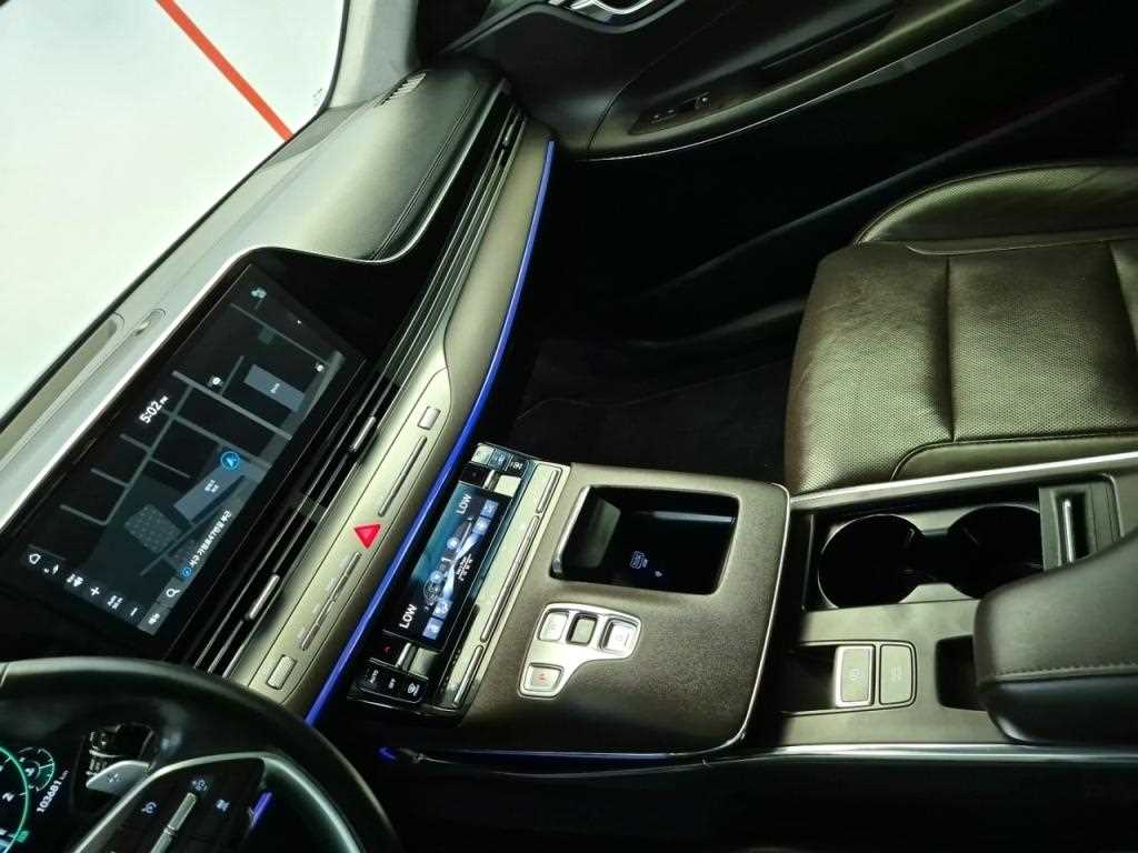 HYUNDAI Grandeur - Vista 9