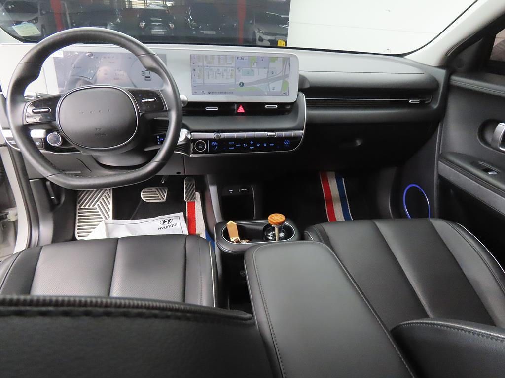 HYUNDAI Ioniq 5 - Vista 7